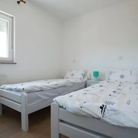 New Modern Nada With Pool شقة