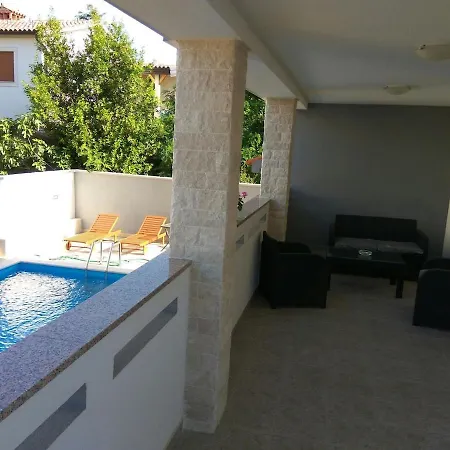 New Modern Nada With Pool شقة