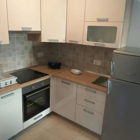 New Modern Nada With Pool شقة Valbandon