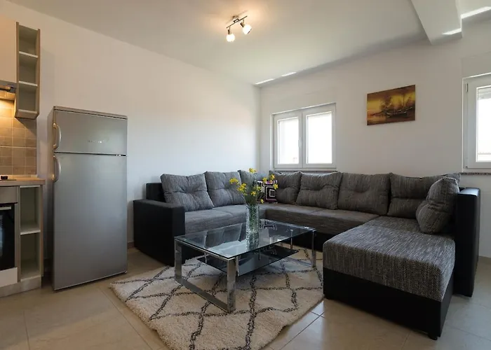 Διαμέρισμα New Modern Nada With Pool *