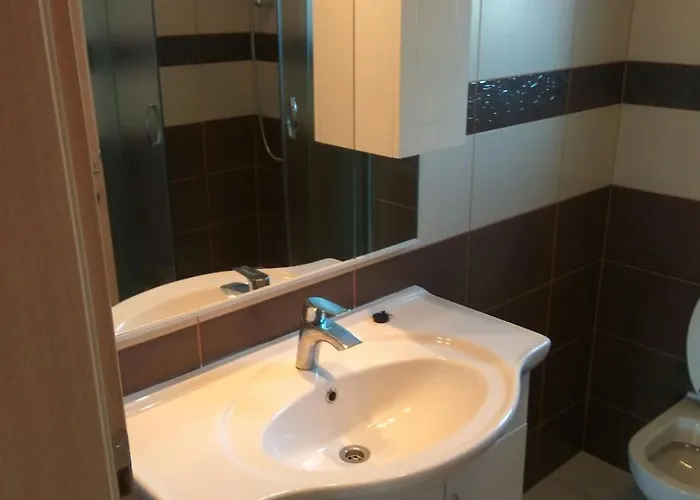 New Modern Nada With Pool *